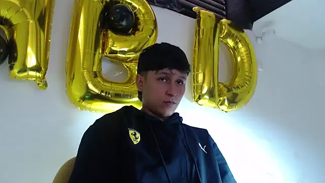 Tamarahryan online show from December 19, 2025, 3:19 pm