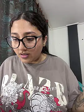 Snapshot of croftsmila chatting on March 5, 2026, 11:56 pm croftsmila online show from March 5, 2026, 11:56 pm