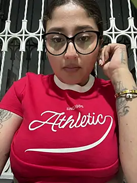 Snapshot of croftsmila chatting on March 22, 2026, 12:03 am croftsmila online show from March 22, 2026, 12:03 am