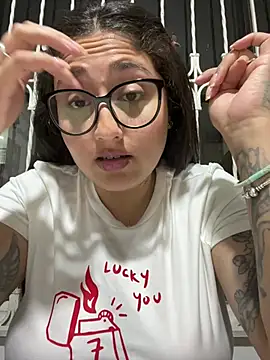 Snapshot of croftsmila chatting on April 9, 2026, 11:54 pm croftsmila online show from April 9, 2026, 11:54 pm