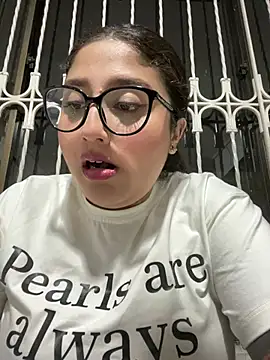 Snapshot of croftsmila chatting on April 11, 2026, 11:53 pm croftsmila online show from April 11, 2026, 11:53 pm