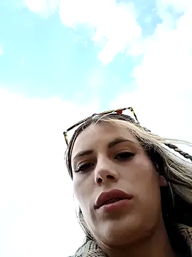 Snapshot of Misscata1106 chatting on October 10, 2025, 6:40 pm Misscata1106 online show from October 10, 2025, 6:40 pm