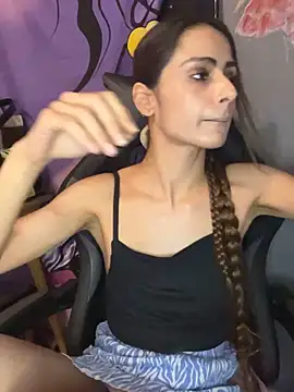 LaPetitechienne1 online show from December 29, 2024, 8:48 pm