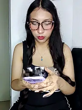 Umaru uwu online show from October 24, 2025, 1:57 am