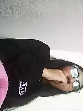 Umaru uwu online show from November 20, 2025, 7:02 pm