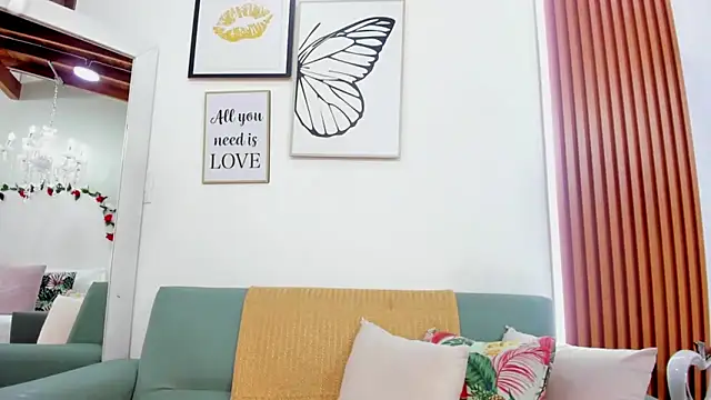 Madiison Cooper online show from September 22, 2025, 2:30 pm