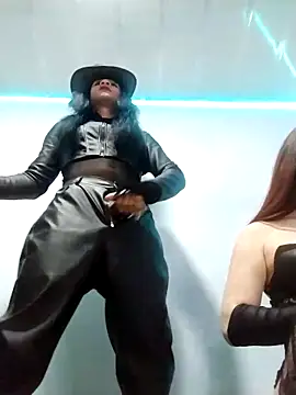 Snapshot of latintransbigcum chatting on September 28, 2025, 4:12 pm latintransbigcum online show from September 28, 2025, 4:12 pm