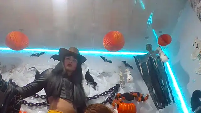 Snapshot of latintransbigcum chatting on October 14, 2025, 5:25 pm latintransbigcum online show from October 14, 2025, 5:25 pm