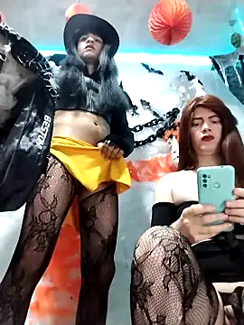 Snapshot of latintransbigcum chatting on October 20, 2025, 2:39 pm latintransbigcum online show from October 20, 2025, 2:39 pm