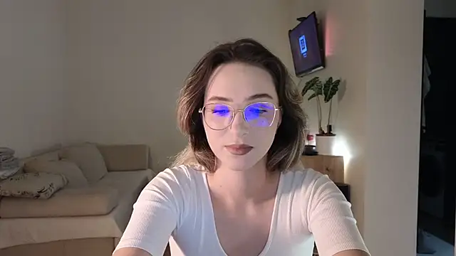 PassionAnn online show from November 13, 2025, 7:24 pm