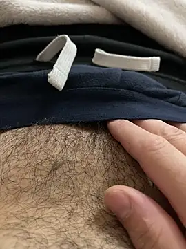 Snapshot of MoochedTape chatting on October 3, 2025, 8:33 am MoochedTape online show from October 3, 2025, 8:33 am