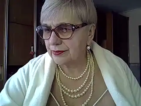 SweetCherry27 online show from February 10, 2025, 11:36 am