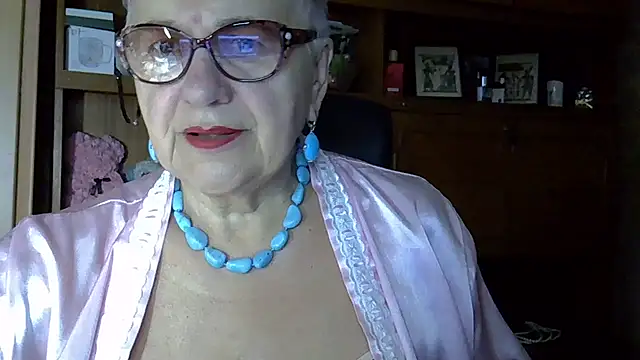 SweetCherry27 online show from September 23, 2025, 3:53 am