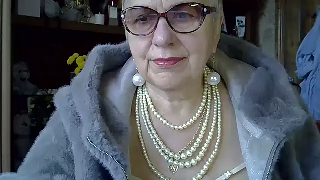 SweetCherry27 online show from October 19, 2025, 6:03 am