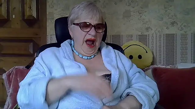 Snapshot of SweetCherry27 chatting on May 1, 2026, 4:11 pm SweetCherry27 online show from May 1, 2026, 4:11 pm