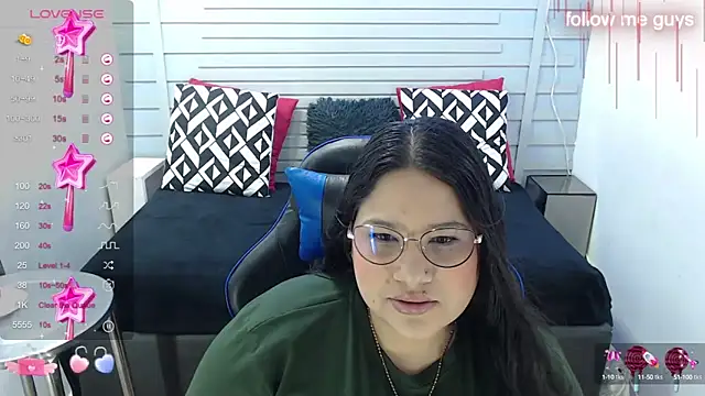 evelin zaens online show from January 31, 2025, 3:52 am