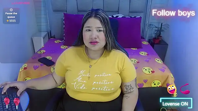 evelin zaens online show from October 30, 2025, 4:14 am