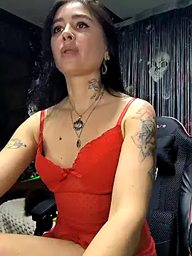 KikiXRed online show from December 10, 2024, 10:06 am