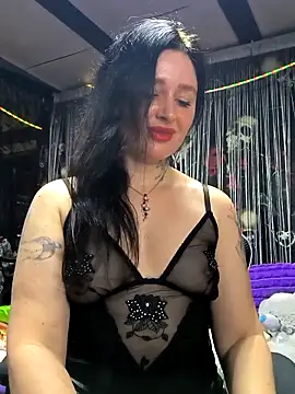 Snapshot of KikiXRed chatting on May 3, 2026, 3:23 am KikiXRed online show from May 3, 2026, 3:23 am