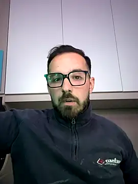 michele1500 online show from December 18, 2025, 5:19 pm