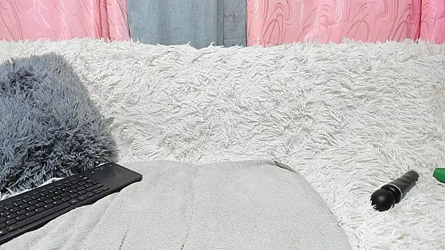 Snapshot of iisabella_gonzalez chatting on March 5, 2025, 7:27 am iisabella gonzalez online show from March 5, 2025, 7:27 am