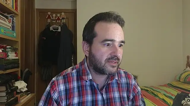 Snapshot of curiosillo83 chatting on June 1, 2026, 2:30 pm curiosillo83 online show from June 1, 2026, 2:30 pm