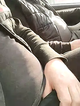 hopeandhupe online show from February 26, 2025, 1:30 pm