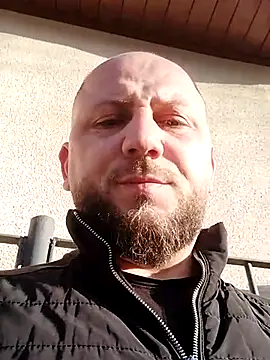 hopeandhupe online show from March 19, 2025, 3:29 pm