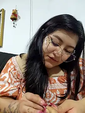 Snapshot of Sakura_0505 chatting on December 3, 2024, 11:24 pm Sakura 0505 online show from December 3, 2024, 11:24 pm