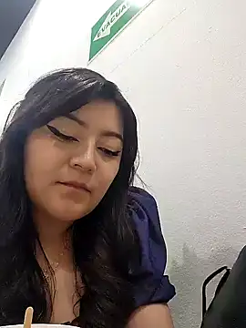 Snapshot of Sakura_0505 chatting on December 29, 2024, 9:20 pm Sakura 0505 online show from December 29, 2024, 9:20 pm