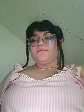 Snapshot of Sakura_0505 chatting on March 14, 2025, 9:43 pm Sakura 0505 online show from March 14, 2025, 9:43 pm