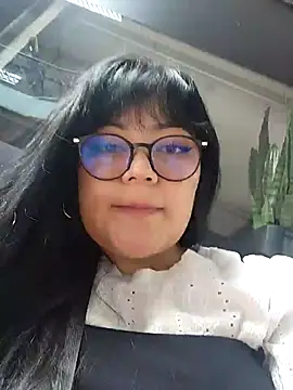 Sakura 0505 online show from November 15, 2025, 8:38 pm