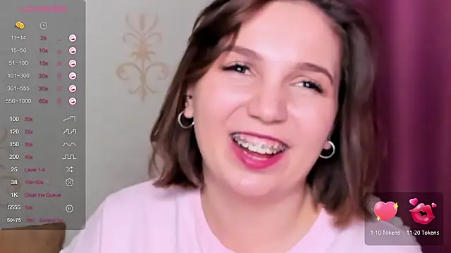 KindHazelHere  online show from February 5, 2025, 4:16 am