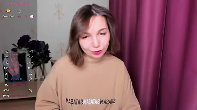 KindHazelHere  online show from February 8, 2025, 8:09 am