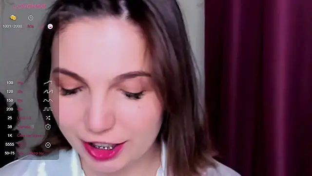 KindHazelHere  online show from February 18, 2025, 11:00 am