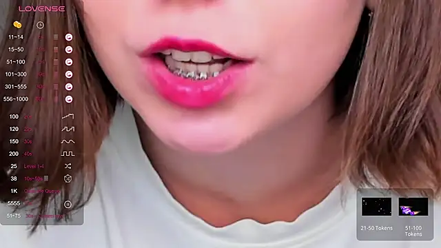 KindHazelHere  online show from February 28, 2025, 6:21 am