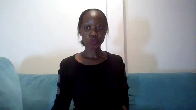 Snapshot of Hardnipples8 chatting on February 20, 2026, 10:32 pm Hardnipples8 online show from February 20, 2026, 10:32 pm