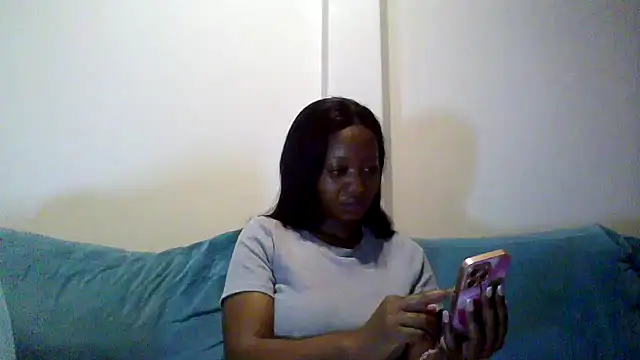 Snapshot of Hardnipples8 chatting on April 9, 2026, 11:54 pm Hardnipples8 online show from April 9, 2026, 11:54 pm