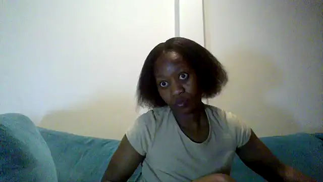 Snapshot of Hardnipples8 chatting on May 1, 2026, 11:20 pm Hardnipples8 online show from May 1, 2026, 11:20 pm