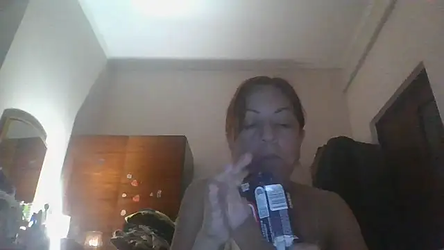 ShawnaAdams online show from October 5, 2025, 8:40 pm