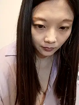 Lu Nana online show from March 18, 2025, 4:48 pm
