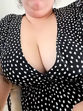 Snapshot of milfje2023 chatting on March 17, 2025, 4:22 pm milfje2023 online show from March 17, 2025, 4:22 pm