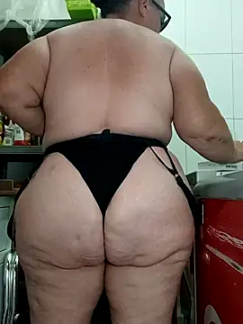 eroticjessitop online show from April 7, 2026, 4:40 pm