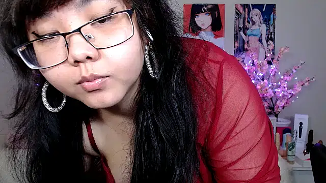 Snapshot of Moertomlly chatting on May 3, 2026, 3:45 am Moertomlly online show from May 3, 2026, 3:45 am