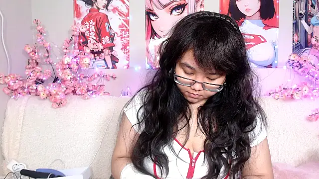 Snapshot of Moertomlly chatting on May 22, 2026, 4:41 am Moertomlly online show from May 22, 2026, 4:41 am