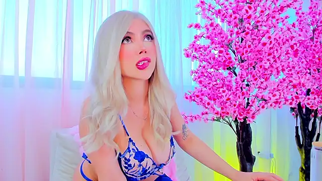 Sophi Jonnes online show from February 11, 2026, 11:59 am