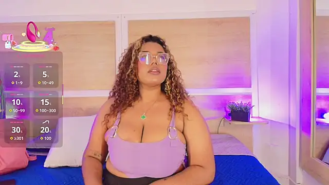  nickypurple  online show from October 6, 2025, 6:49 pm