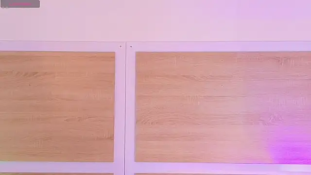  nickypurple  online show from February 14, 2026, 7:21 pm