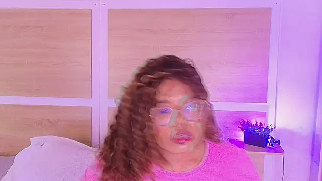  nickypurple  online show from May 19, 2026, 6:14 pm