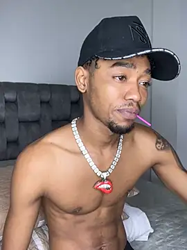 matatanlove online show from February 8, 2025, 5:29 am